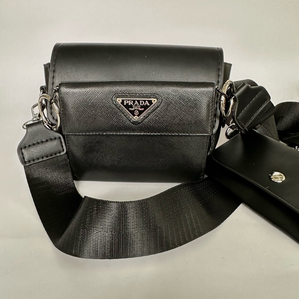 💯 PRADA Black Logo Saffiano Leather Bifold Wallet w/ sling bag auth cert